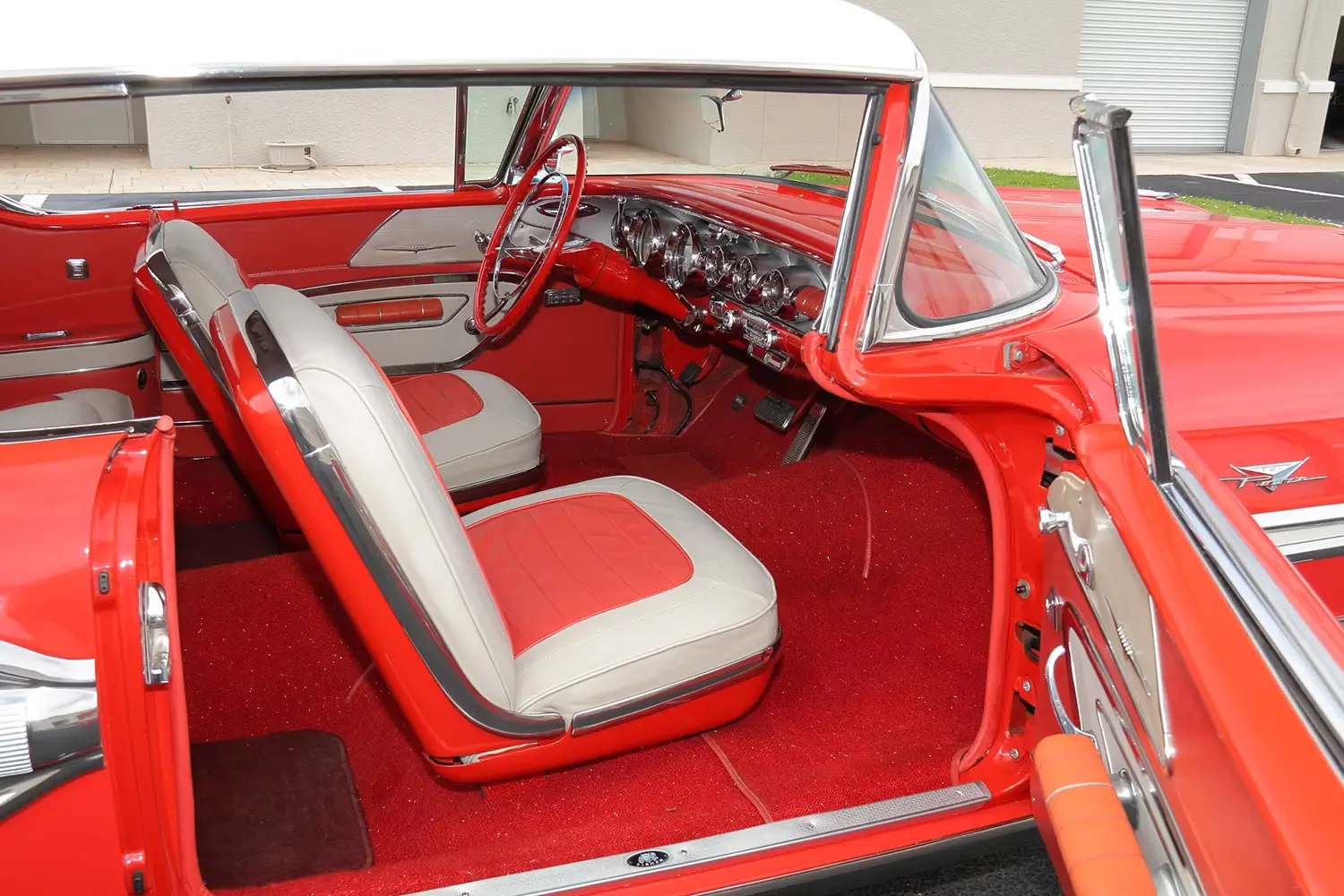 1958 Pontiac Bonneville Hardtop