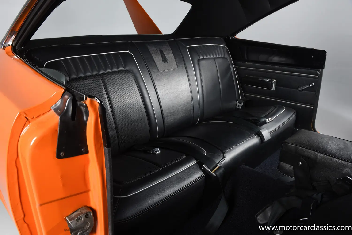 440 Six Barrel 1970 Plymouth Superbird 440 Six Barrel 1970 Plymouth Superbird