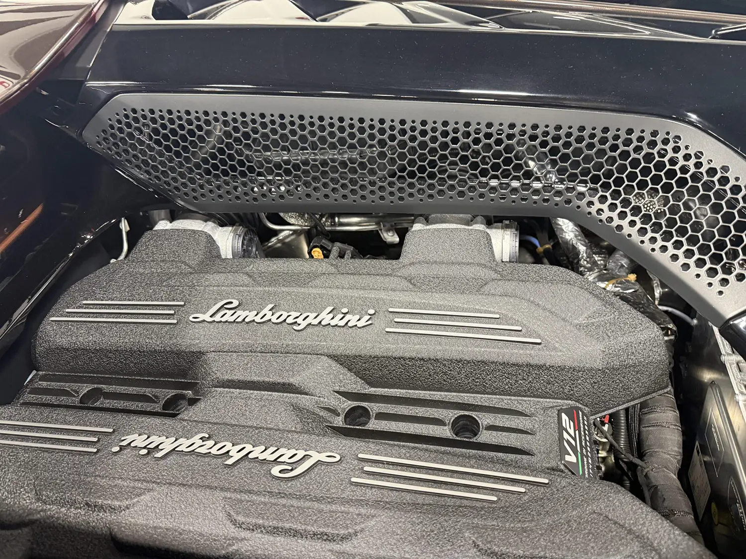 2025 Lamborghini Revuelto