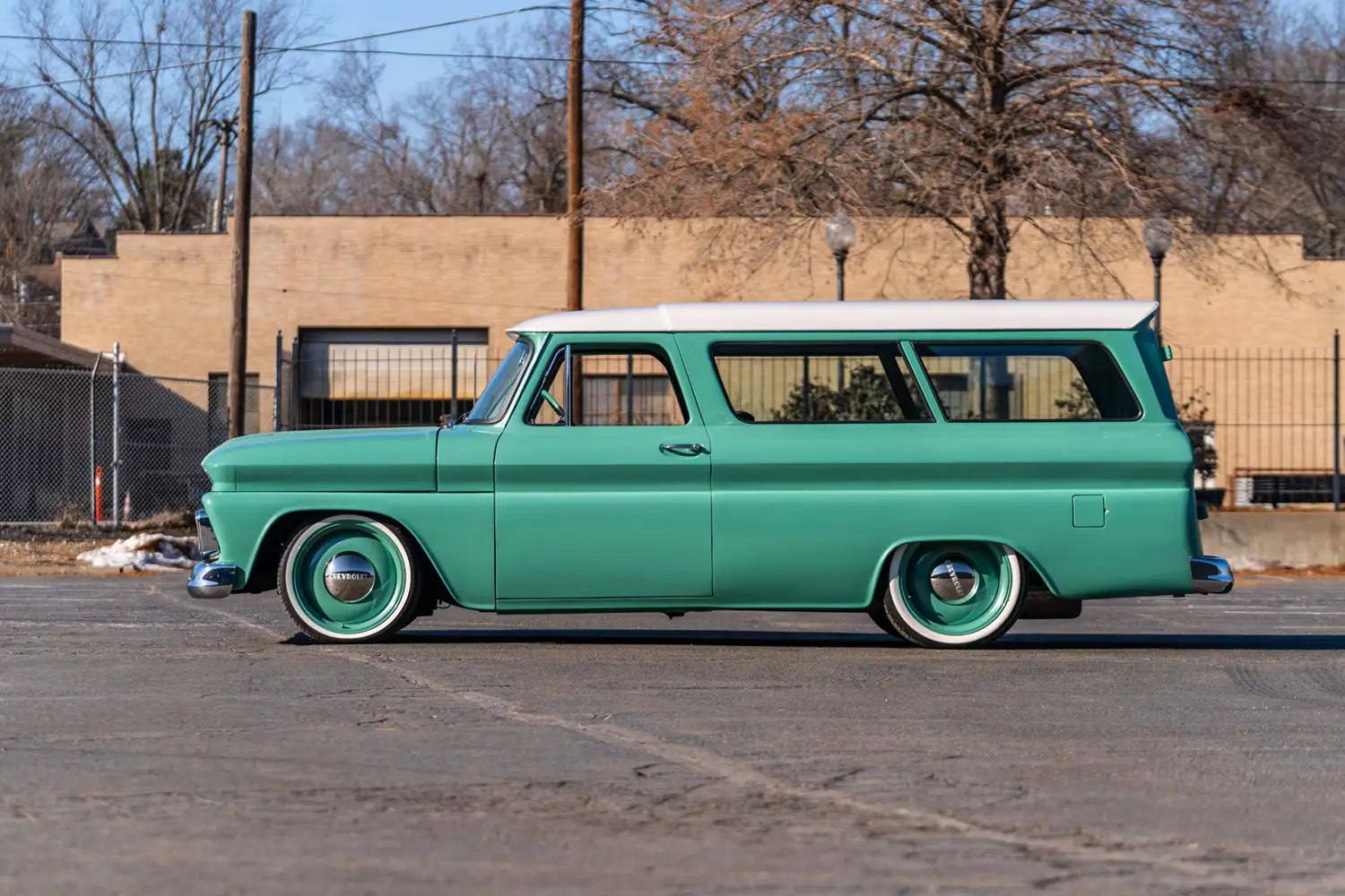 1966 Chevrolet Suburban Custom