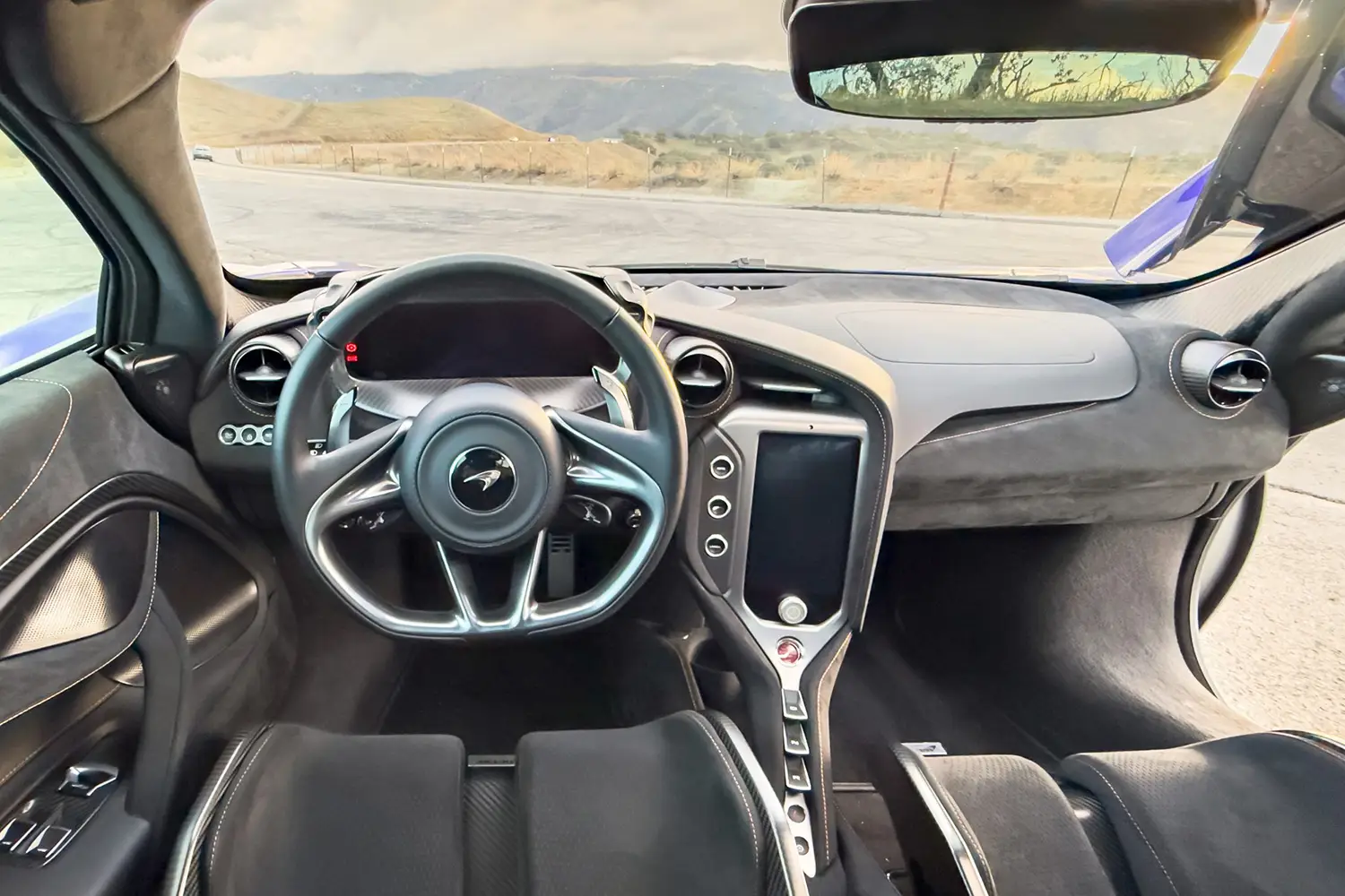 2024 McLaren 750S Coupe