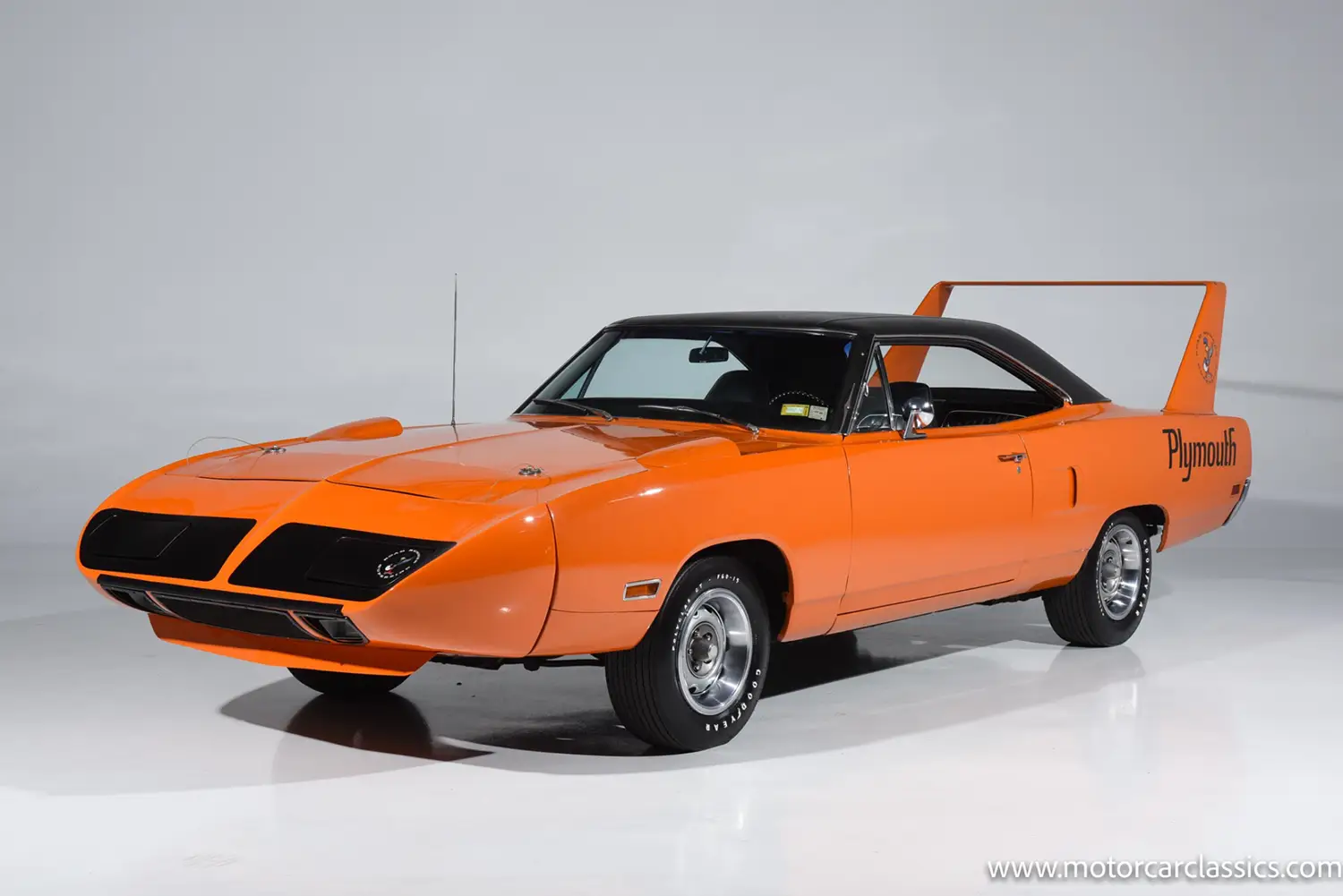 440 Six Barrel 1970 Plymouth Superbird 440 Six Barrel 1970 Plymouth Superbird
