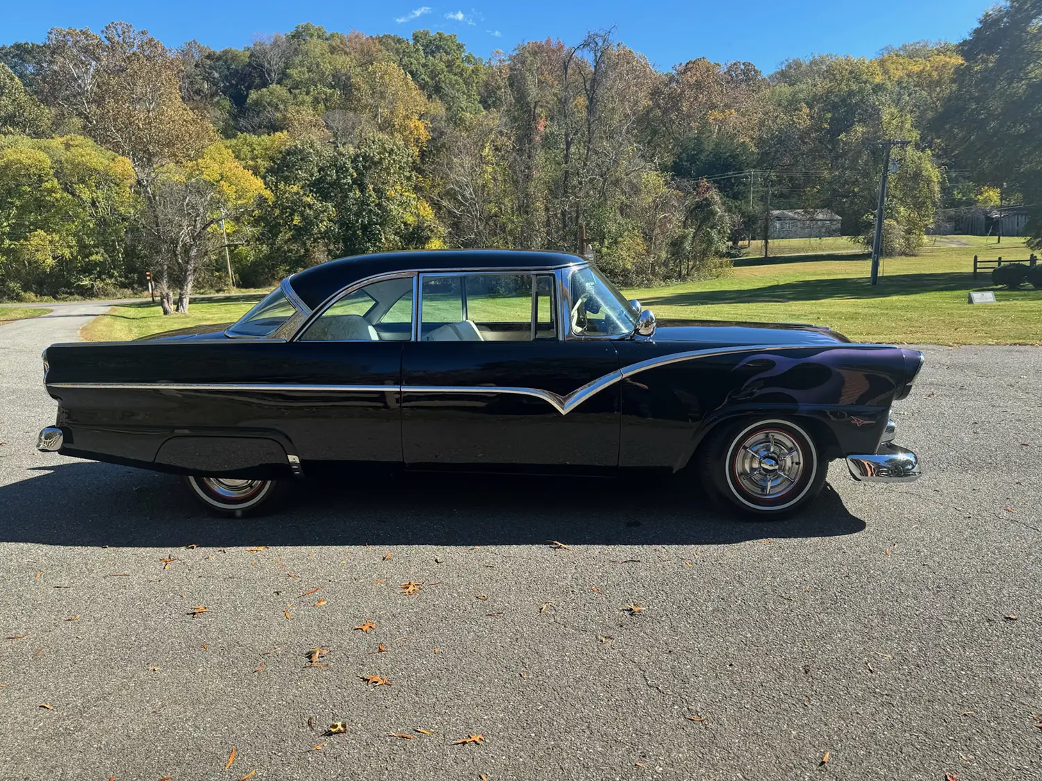 1955 Ford Fairlane Victoria