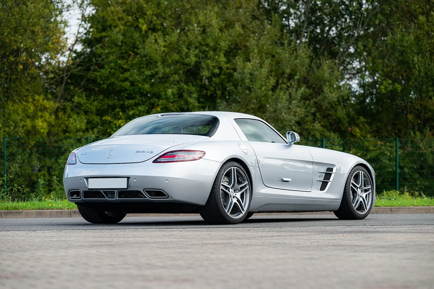 2013 Mercedes-Benz SLS AMG Coupé 2013 Mercedes-Benz SLS AMG Coupé