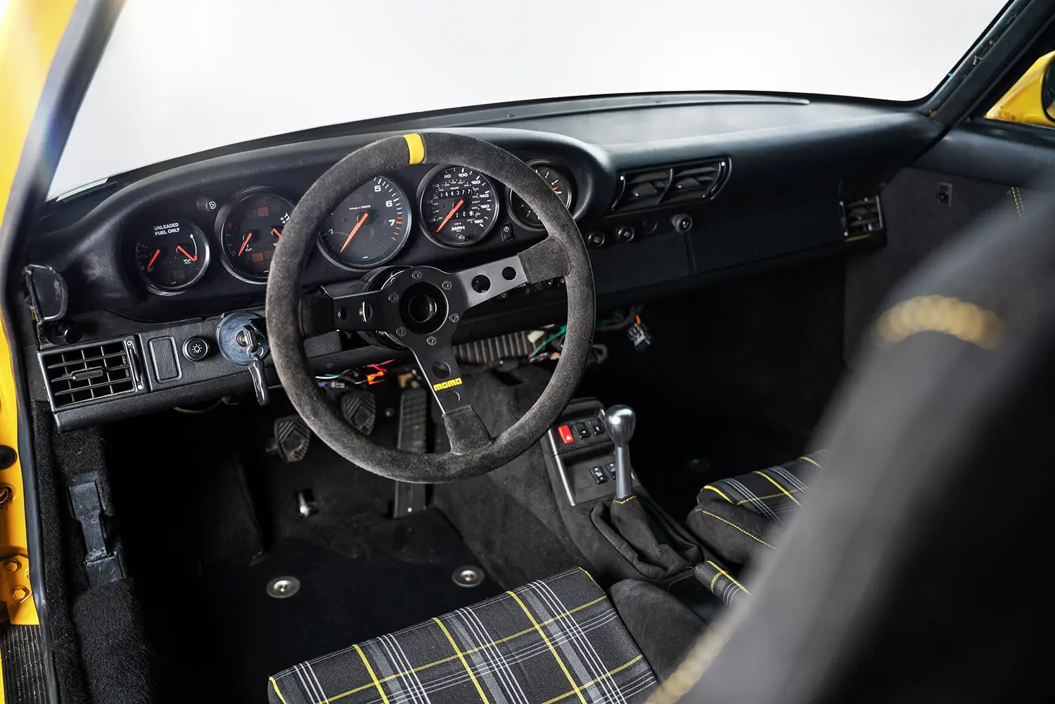 1995 Porsche 911 Carrera 4 Coupe 1995 Porsche 911 Carrera 4 Coupe