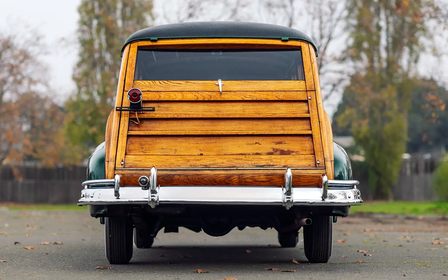 1947 Pontiac Streamliner Eight Station Wagon