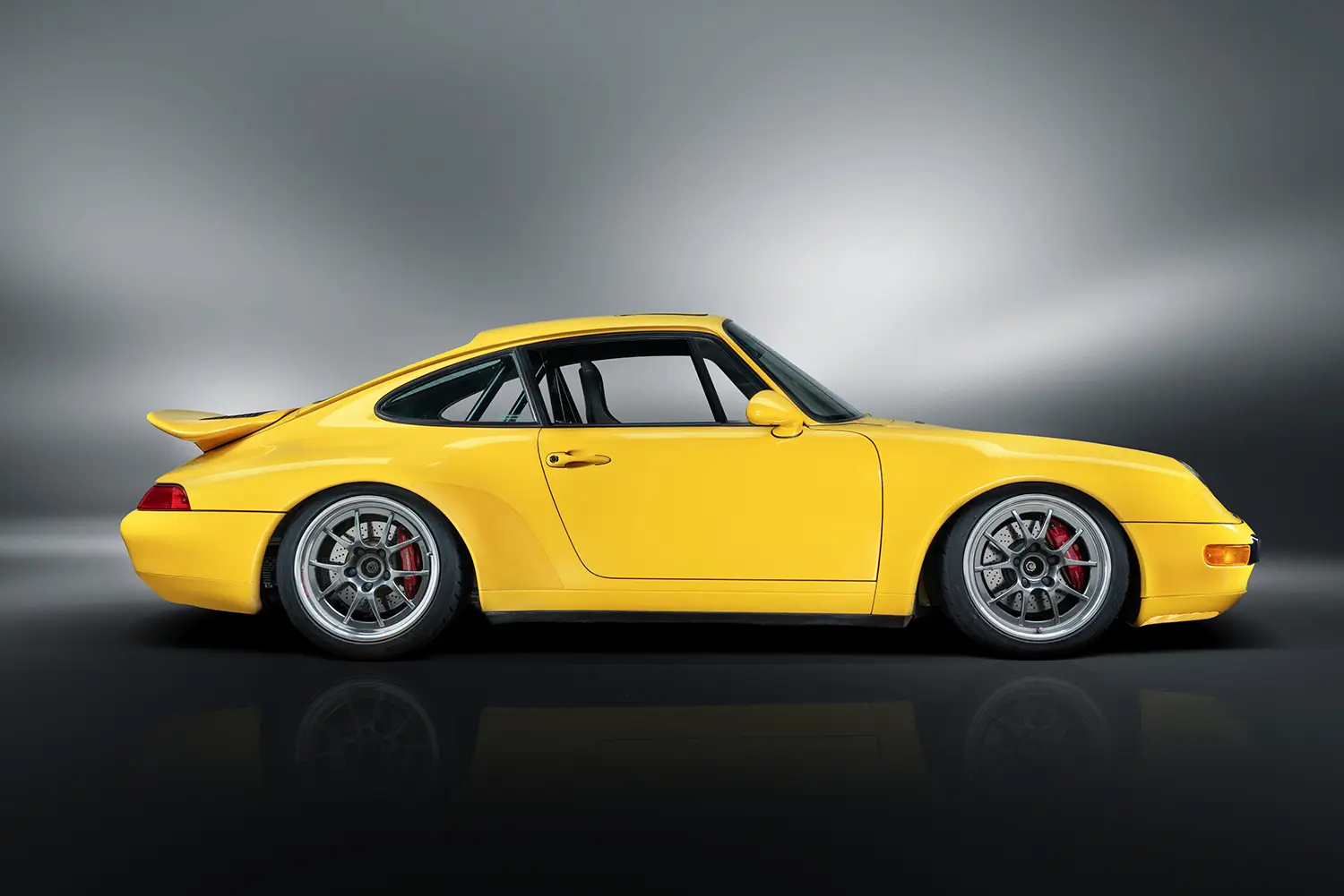 1995 Porsche 911 Carrera 4 Coupe 1995 Porsche 911 Carrera 4 Coupe