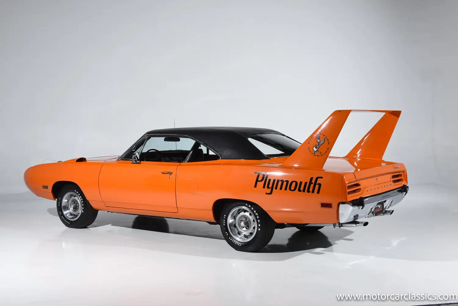 440 Six Barrel 1970 Plymouth Superbird 440 Six Barrel 1970 Plymouth Superbird