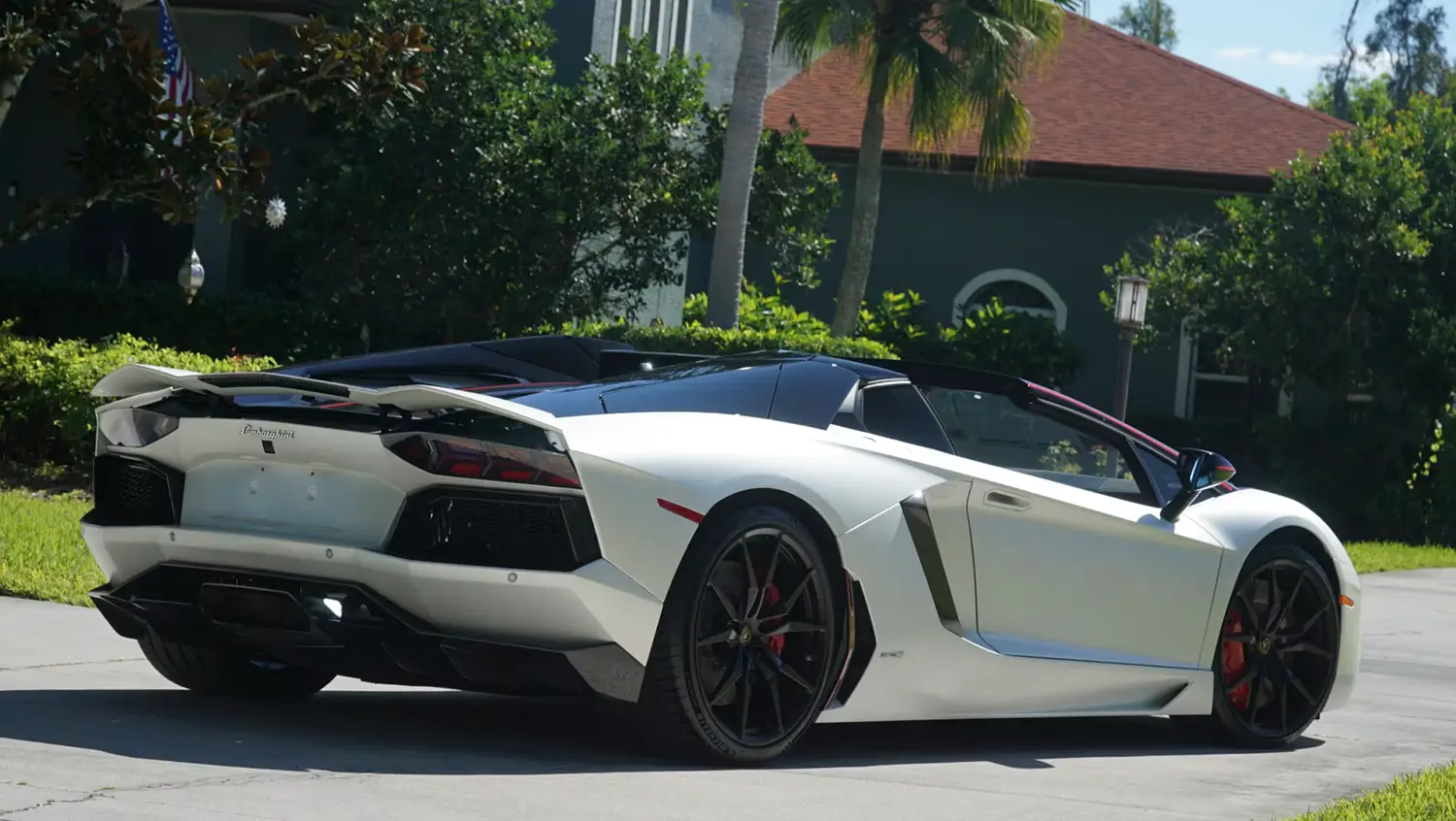 2016 Lamborghini Aventador Pirelli Edition 2016 Lamborghini Aventador Pirelli Edition