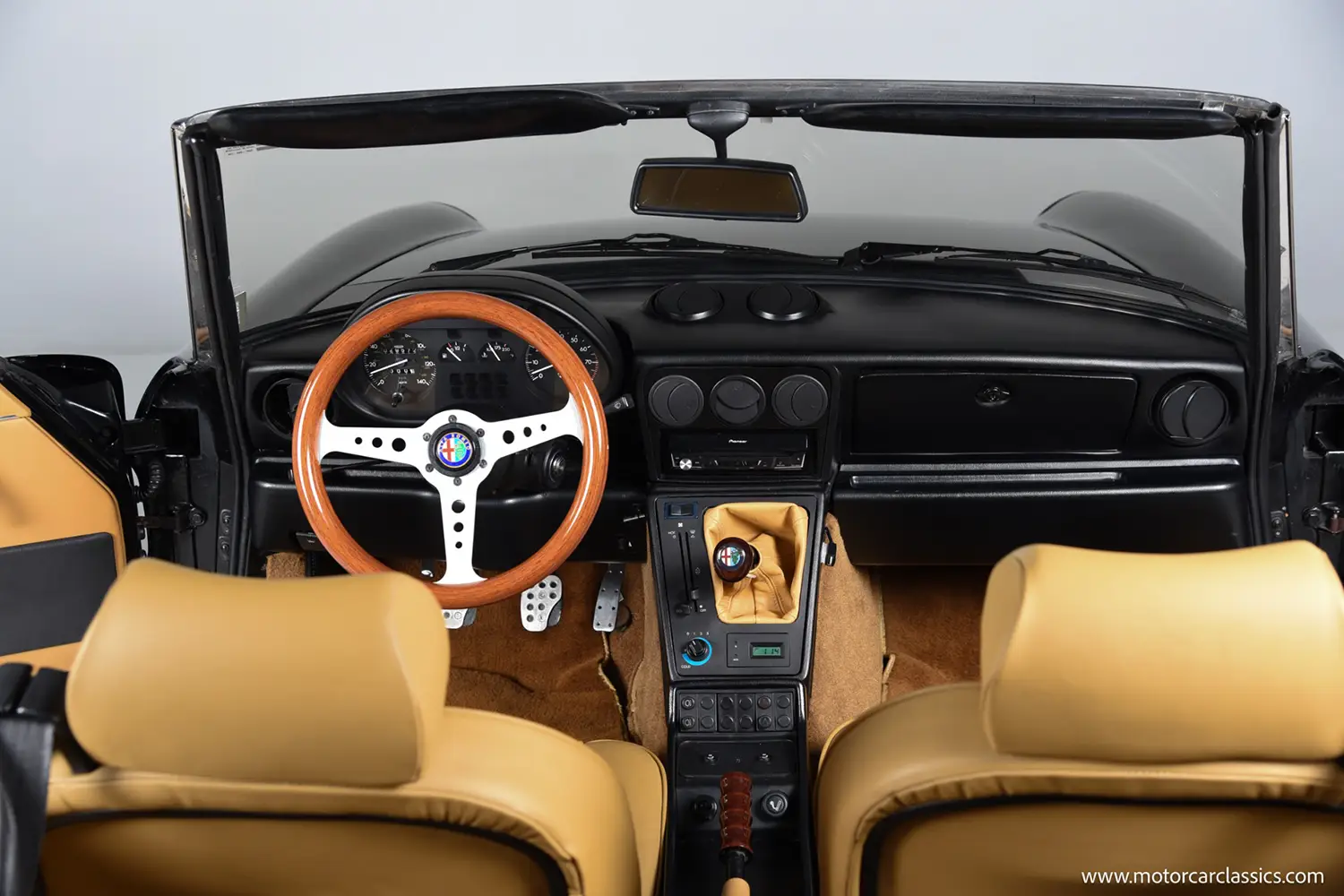 1988 Alfa Romeo Spider Graduate