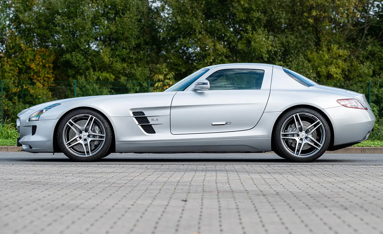 2013 Mercedes-Benz SLS AMG Coupé 2013 Mercedes-Benz SLS AMG Coupé