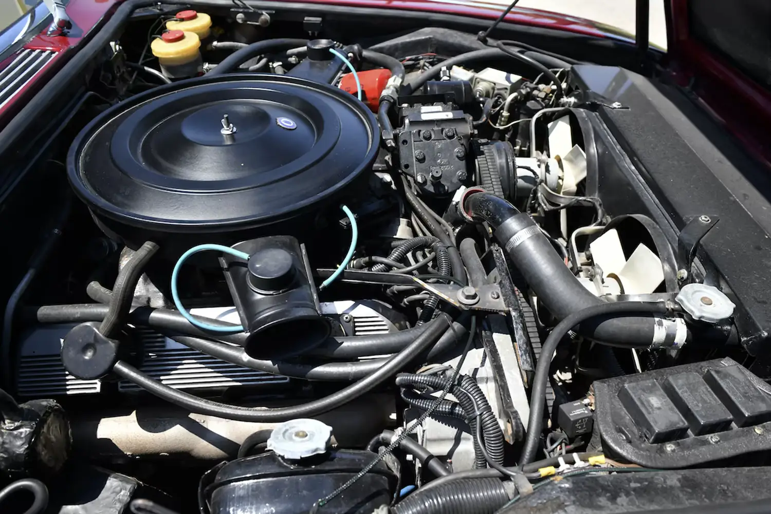 1976 Jensen Interceptor III Coupe 1976 Jensen Interceptor III Coupe