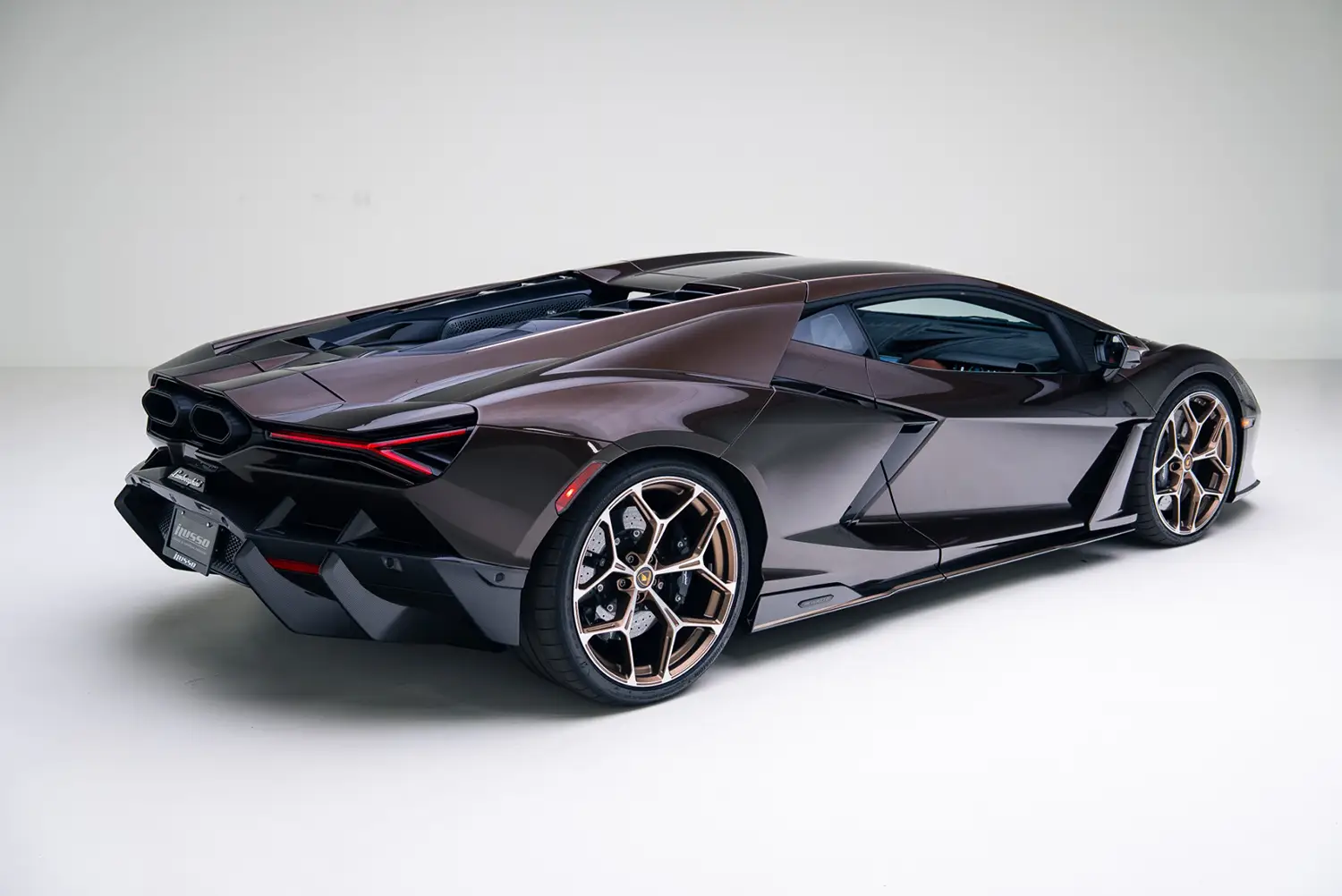 2025 Lamborghini Revuelto