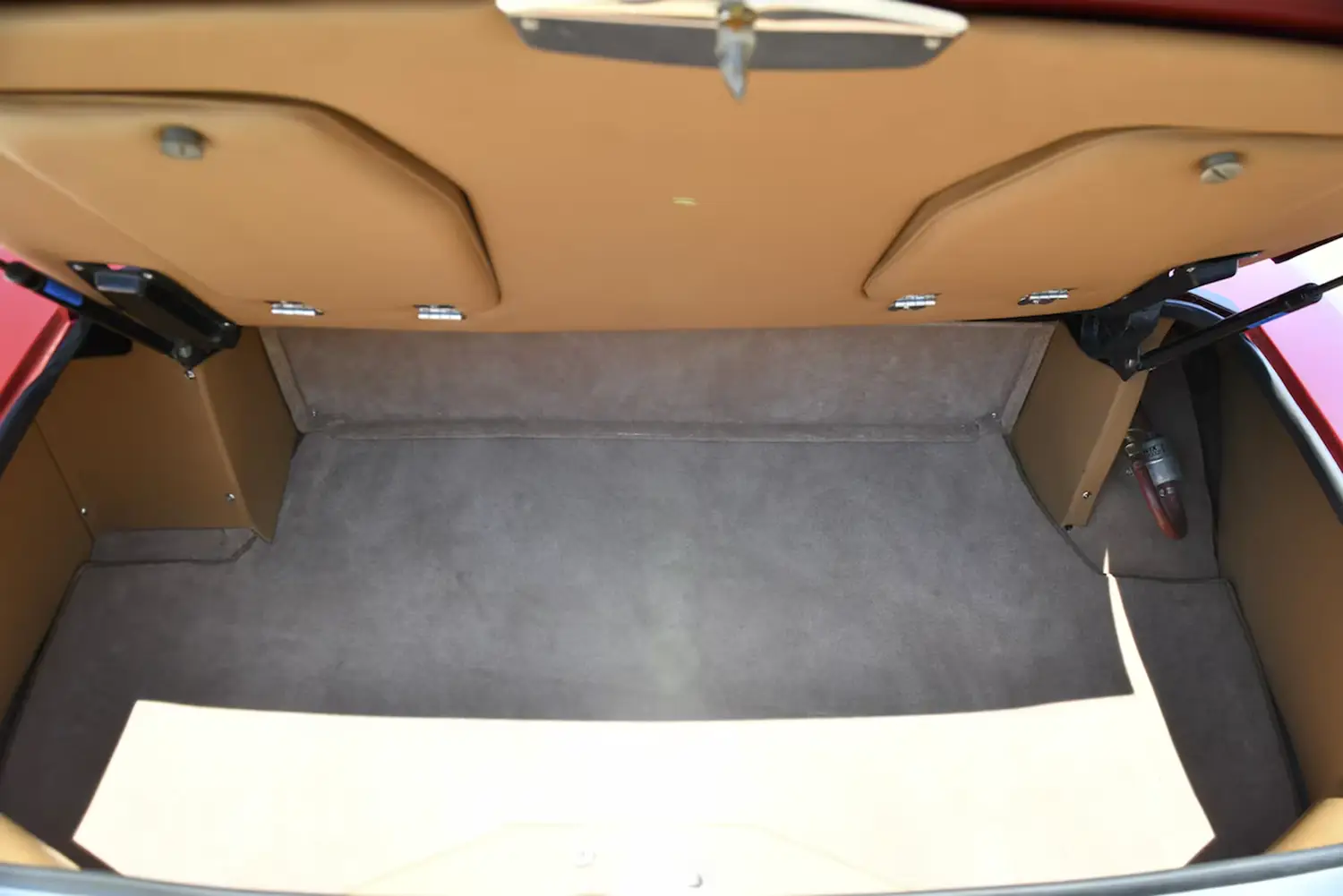 1976 Jensen Interceptor III Coupe 1976 Jensen Interceptor III Coupe