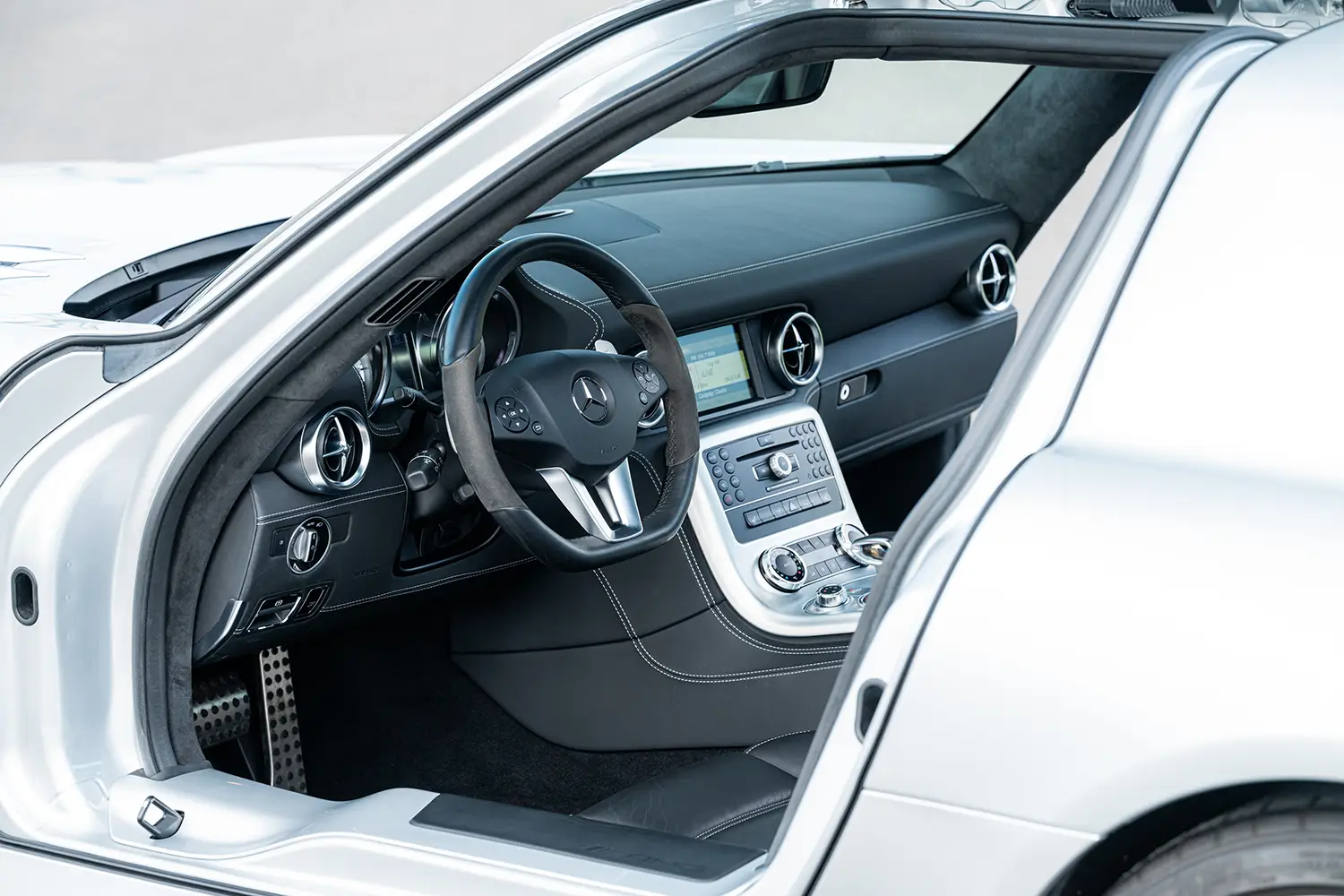 2013 Mercedes-Benz SLS AMG Coupé 2013 Mercedes-Benz SLS AMG Coupé