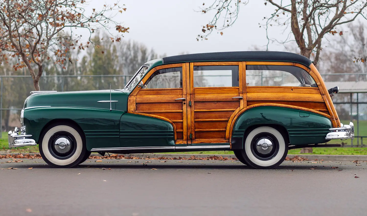 1947 Pontiac Streamliner Eight Station Wagon