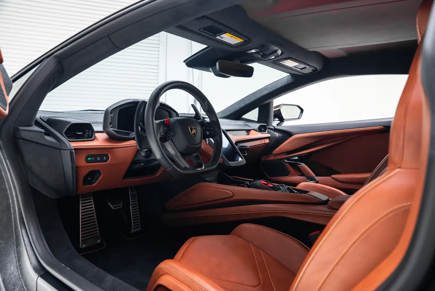 2025 Lamborghini Revuelto