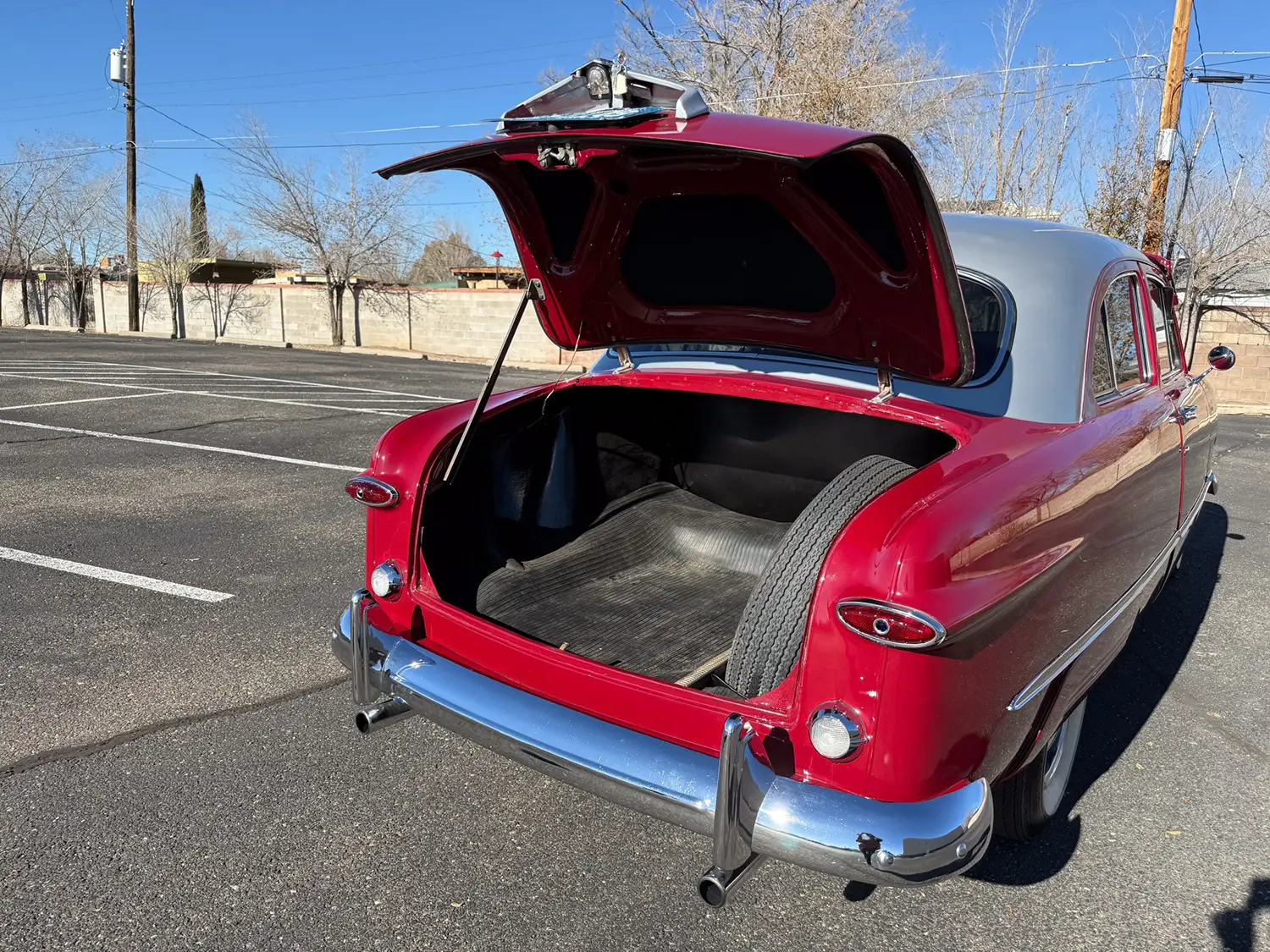 1950 Ford Custom Deluxe Tudor Sedan