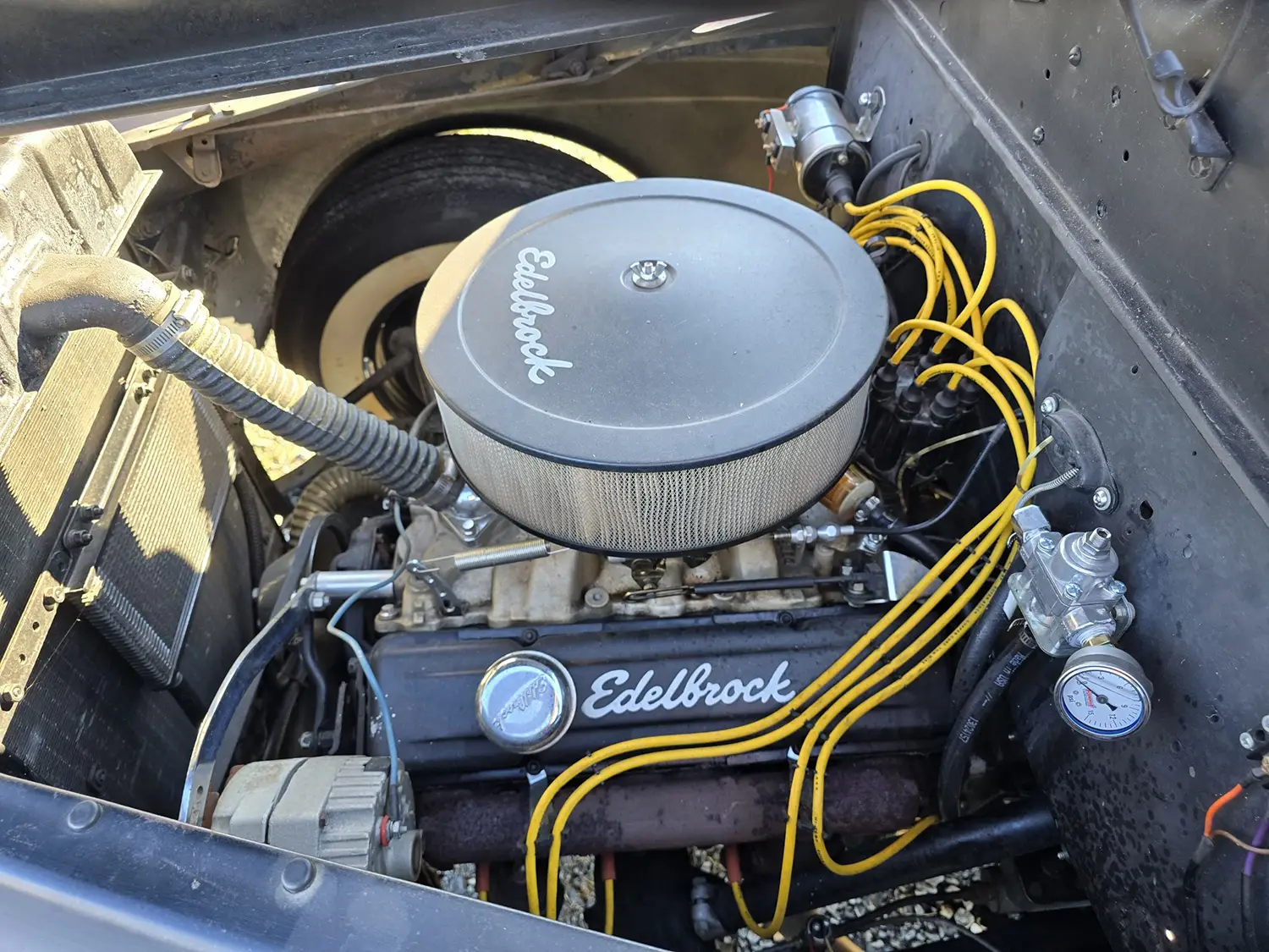 305-Powered 1940 Plymouth Roadking 305-Powered 1940 Plymouth Roadking