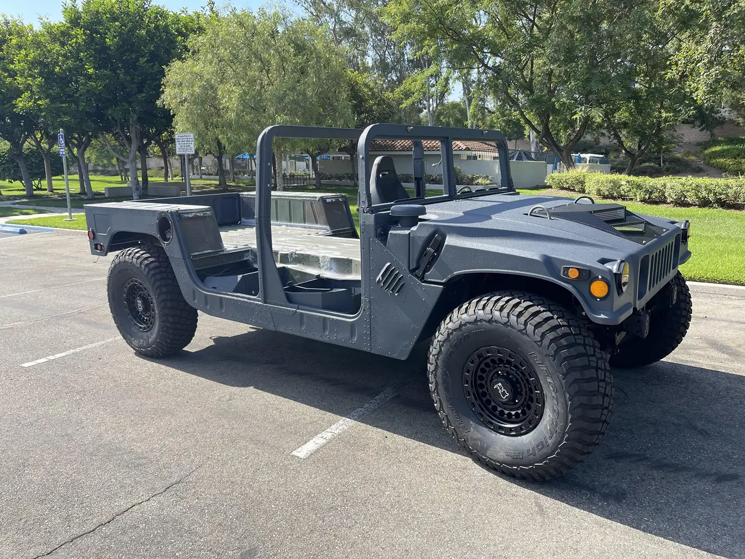 AM General M998 HMMWV AM General M998 HMMWV