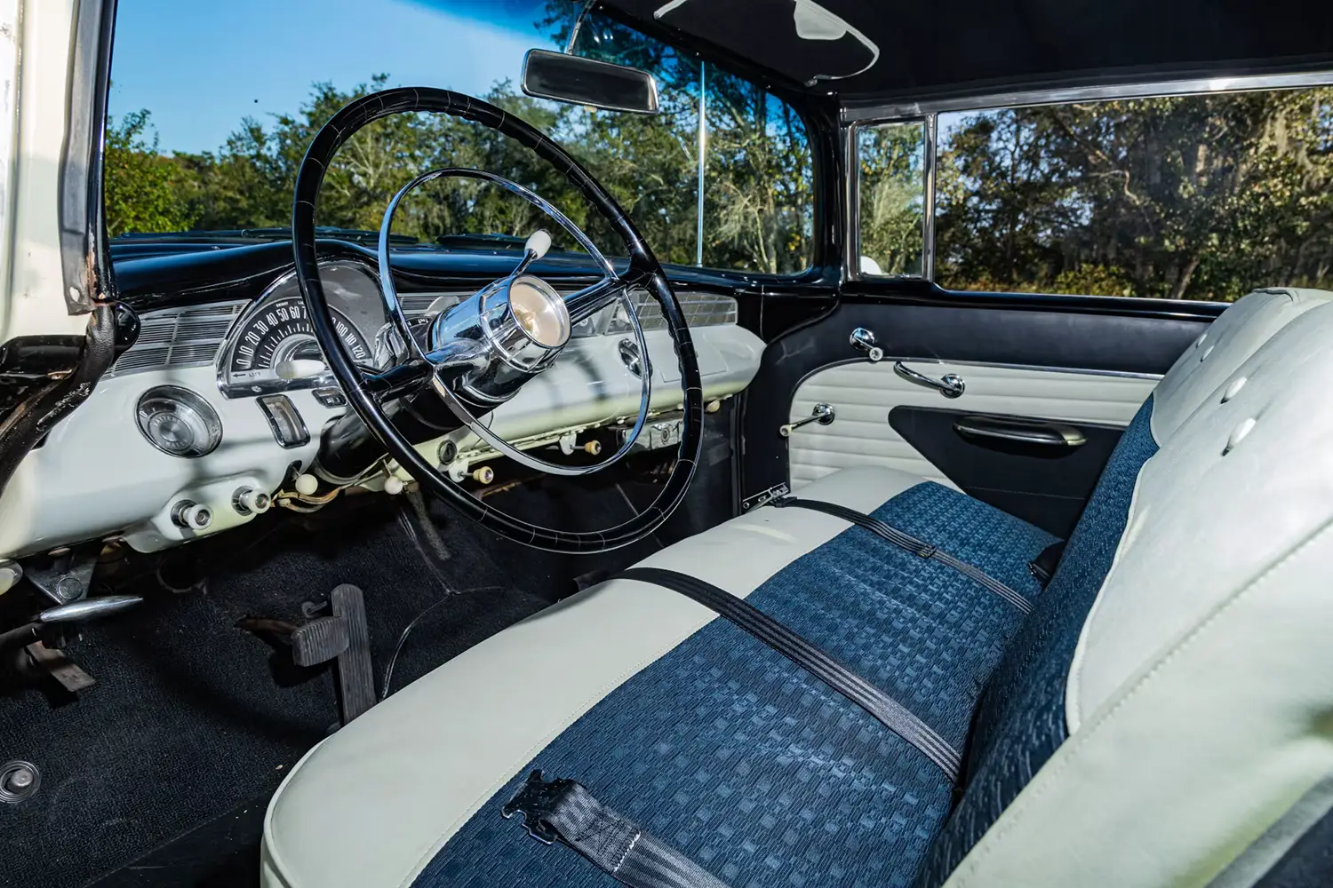 1956 Pontiac Chieftain Hardtop