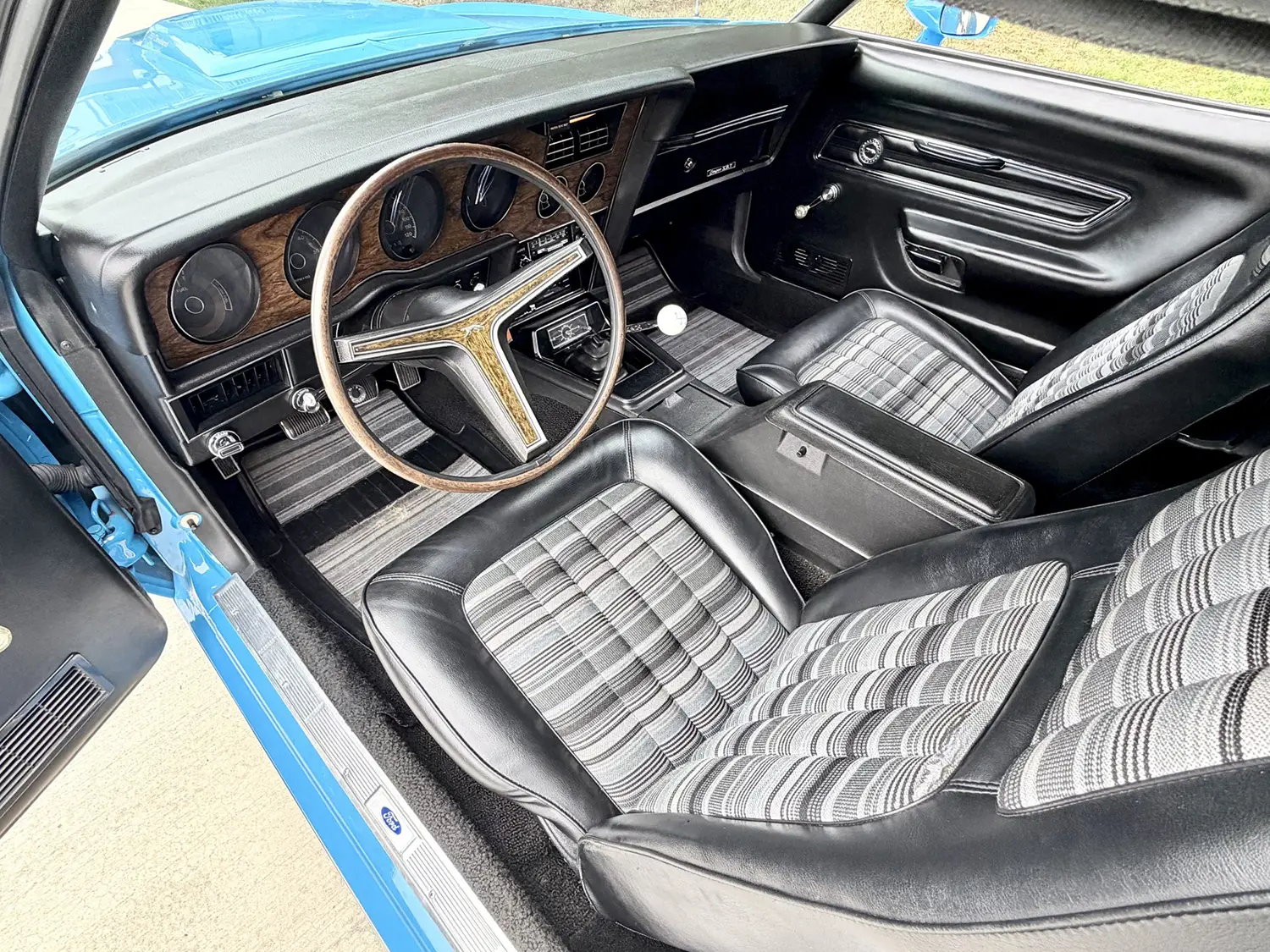 1972 Mercury Cougar XR-7 Cobra Jet