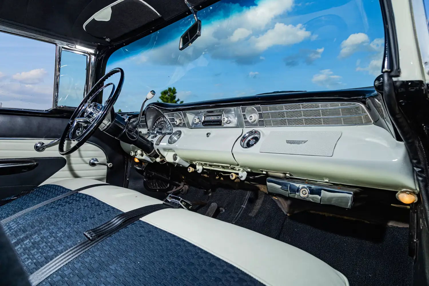 1956 Pontiac Chieftain Hardtop