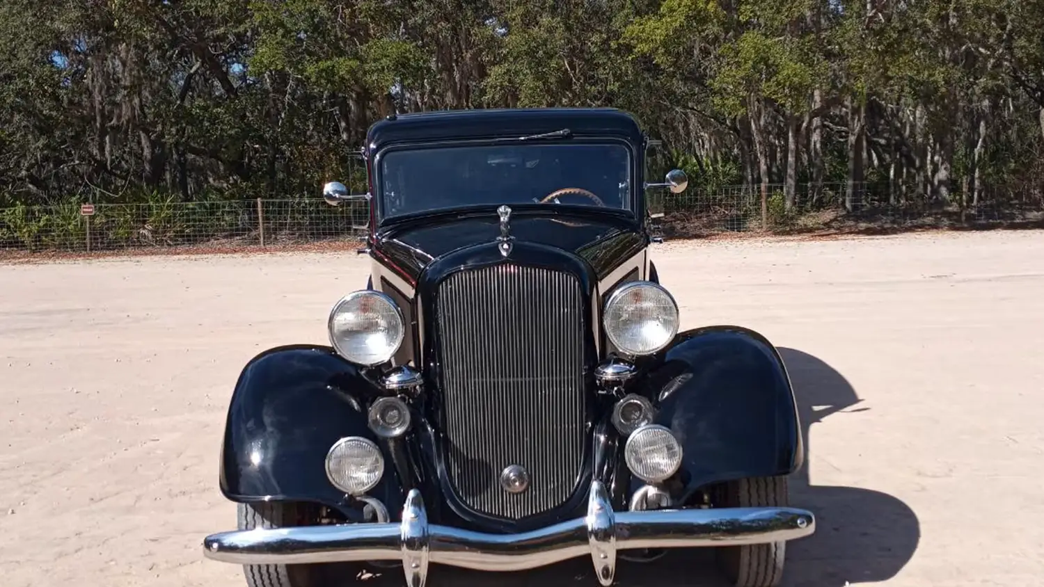 1933 Plymouth PD Custom Sedan
