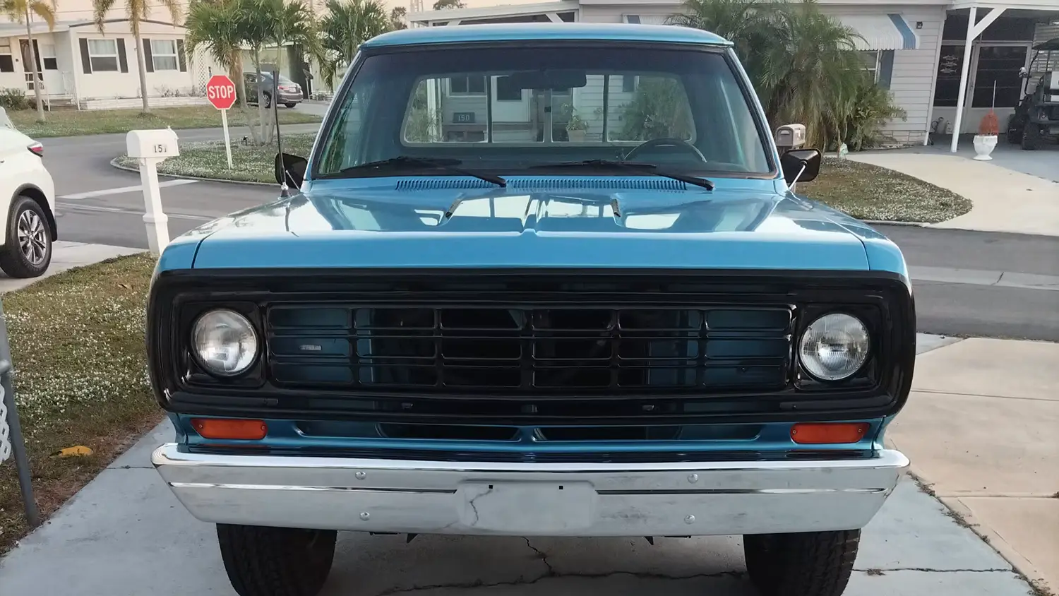1975 Dodge W10 Pickup