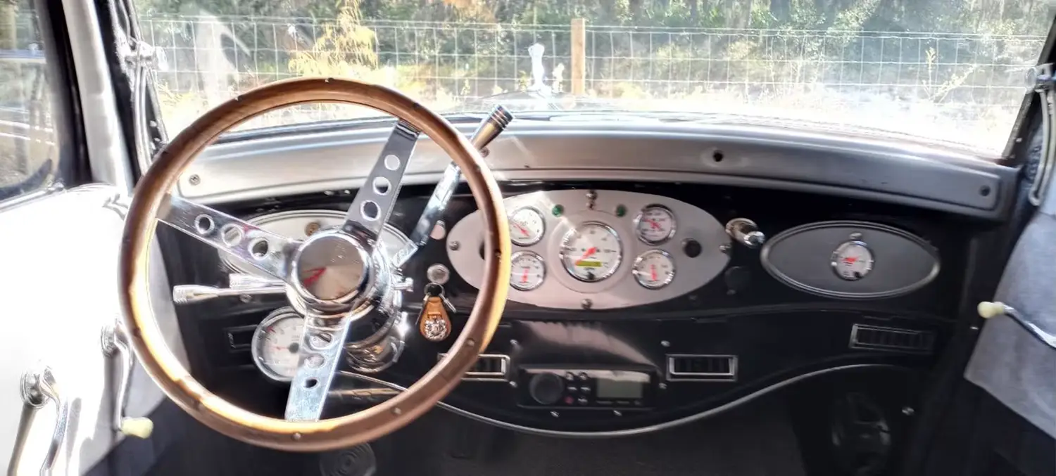 1933 Plymouth PD Custom Sedan