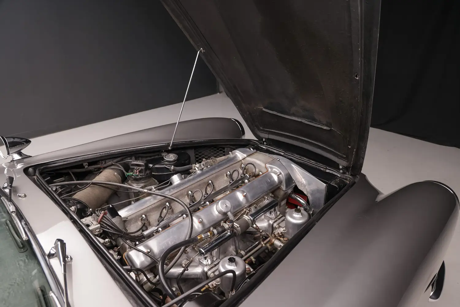 1961 Aston Martin DB4