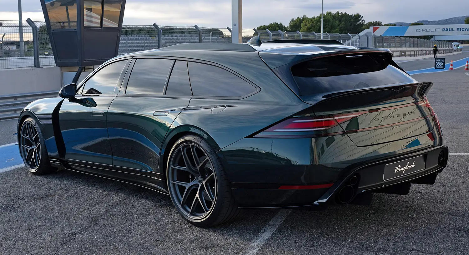 2025 Genesis G90 Wingback Concept 2025 Genesis G90 Wingback Concept