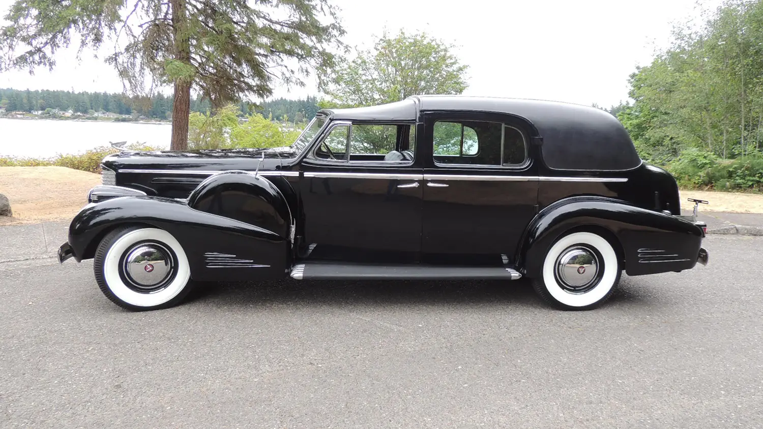 1938 Cadillac Series 90