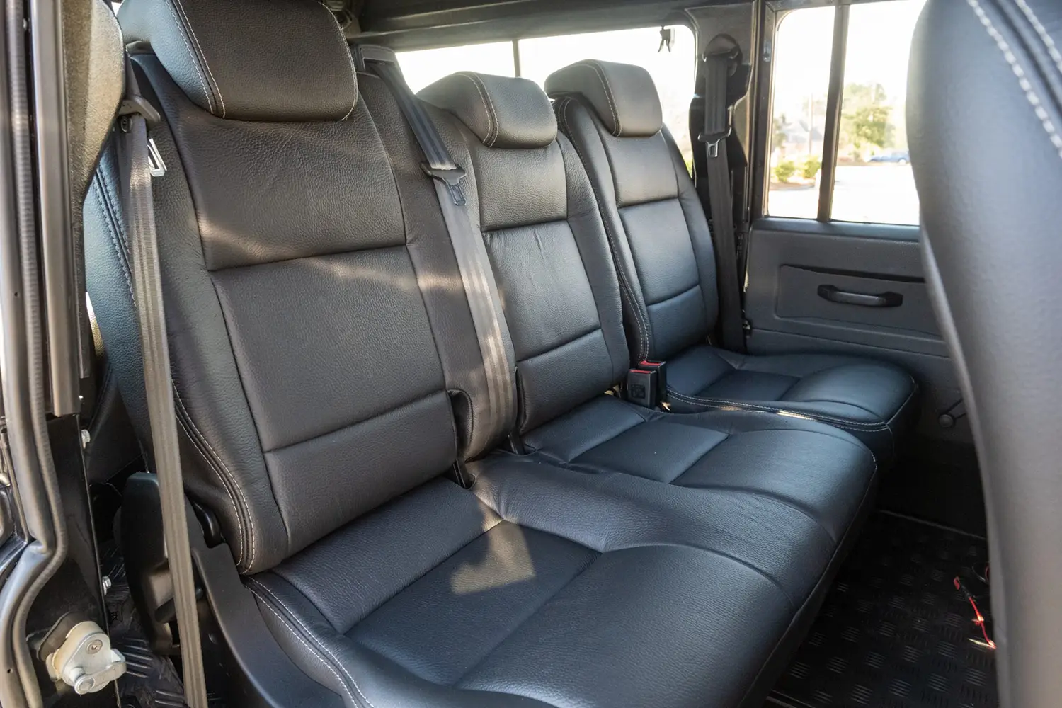 LS3-powered Land Rover Defender 110 LS3-powered Land Rover Defender 110