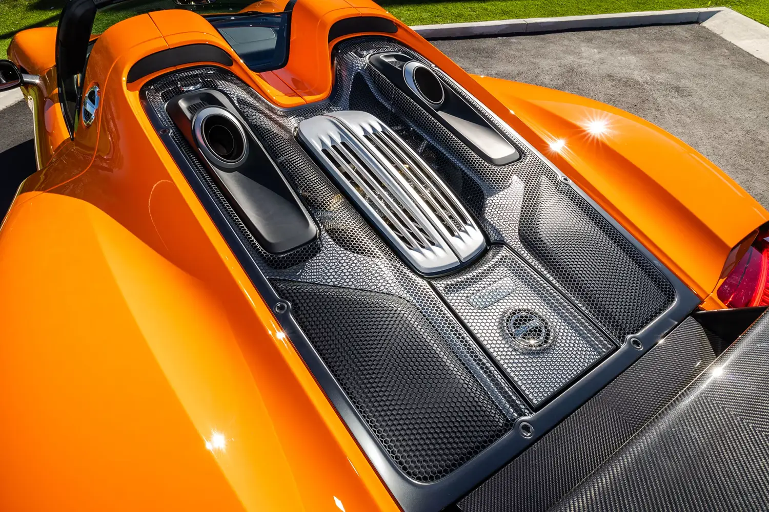 2015 Porsche 918 Spyder 2015 Porsche 918 Spyder