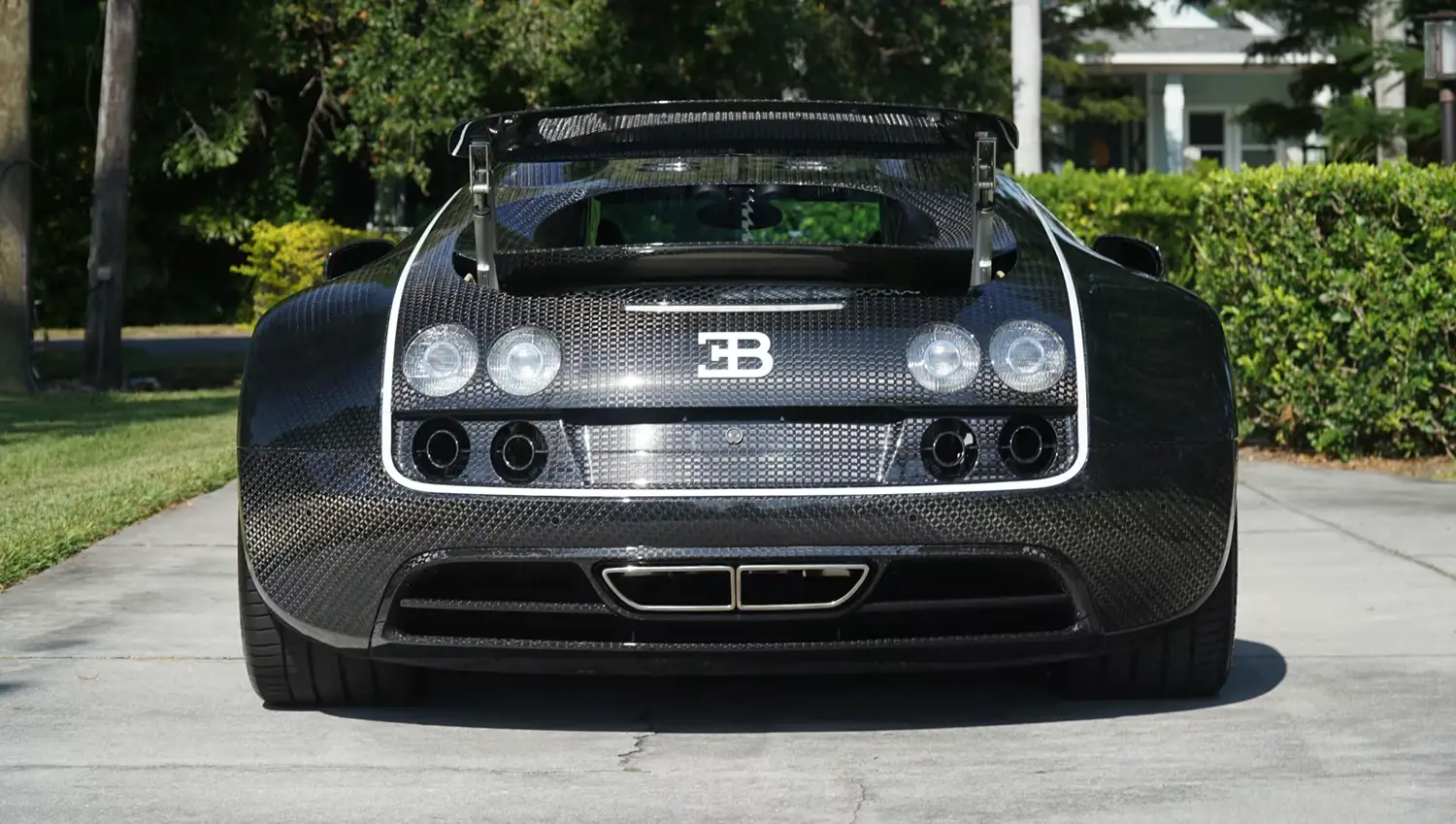 2008 Bugatti Veyron Mansory Vivere 2008 Bugatti Veyron Mansory Vivere
