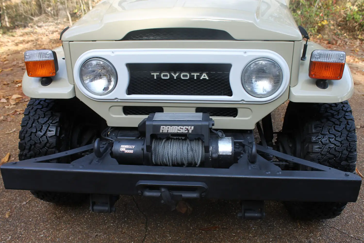 Refurbished 1976 Toyota Land Cruiser FJ40 Refurbished 1976 Toyota Land Cruiser FJ40