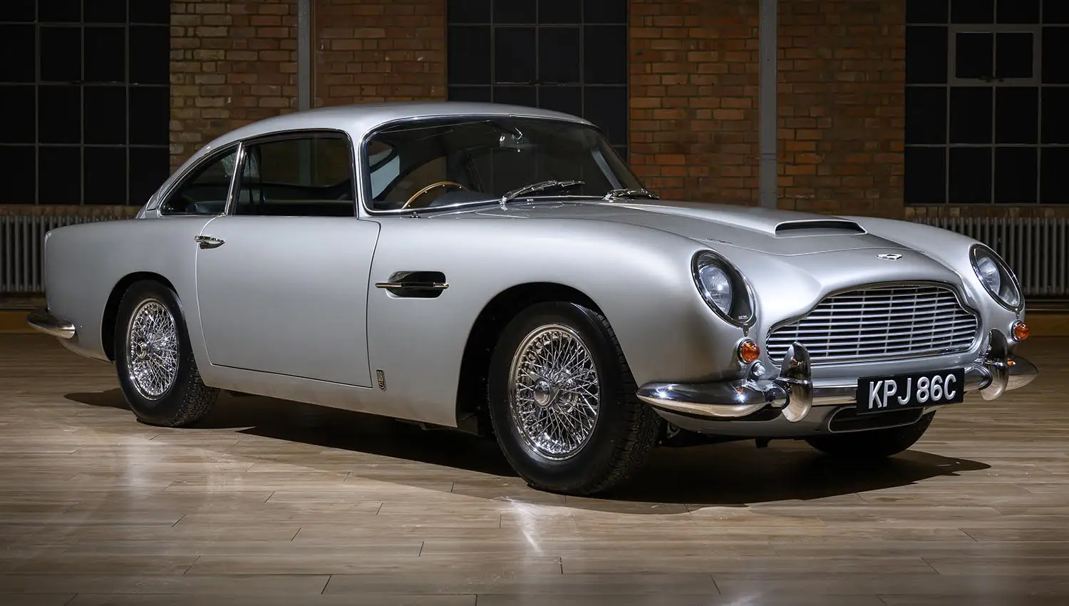 Aston Martin DB5 restoration