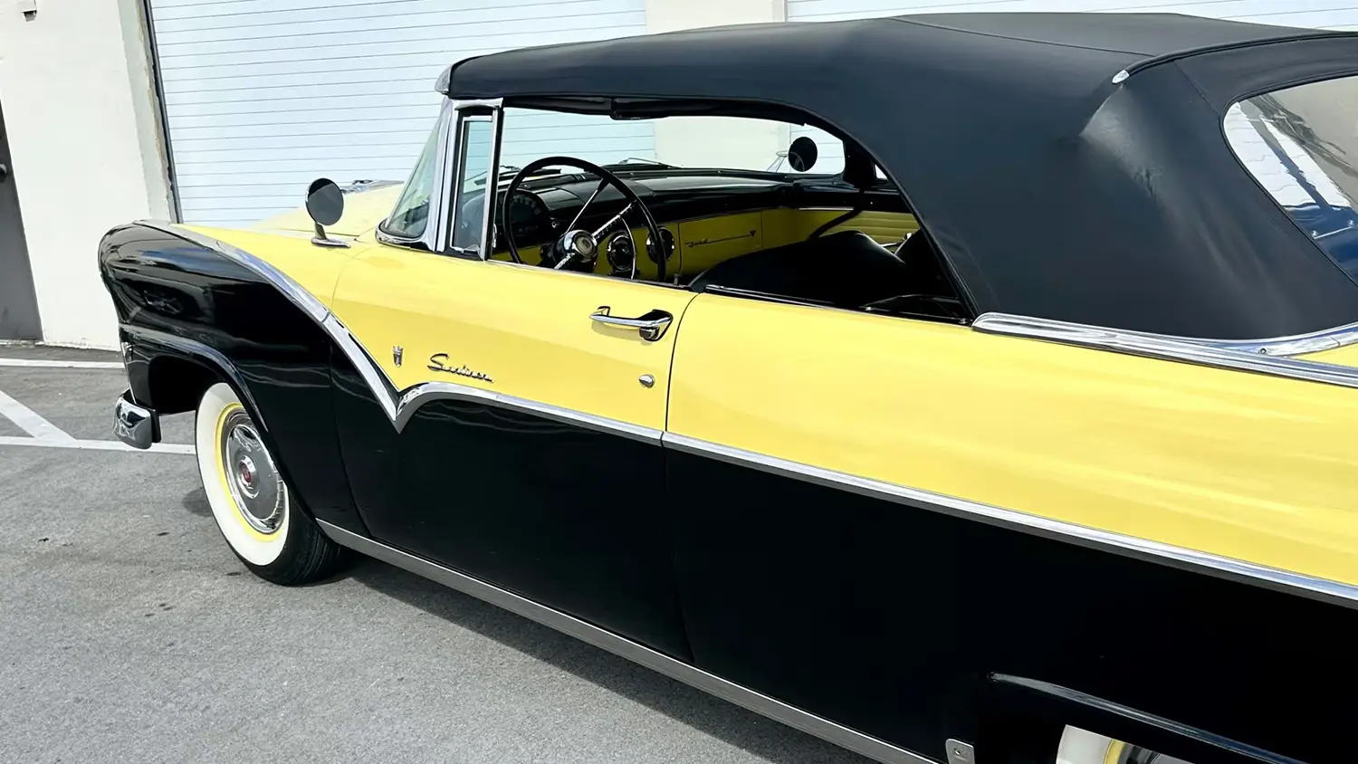 1955 Ford Fairlane Sunliner