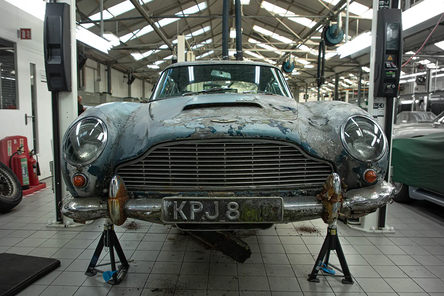 Aston Martin DB5 restoration