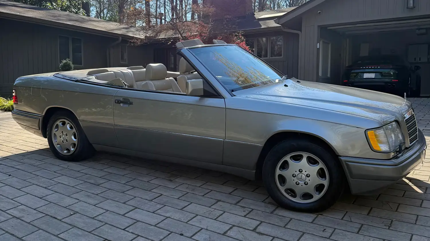 1994 Mercedes-Benz E320 Convertible