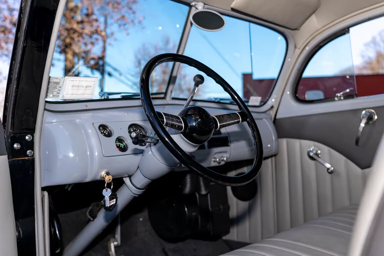 1940 Ford Deluxe Tudor Sedan