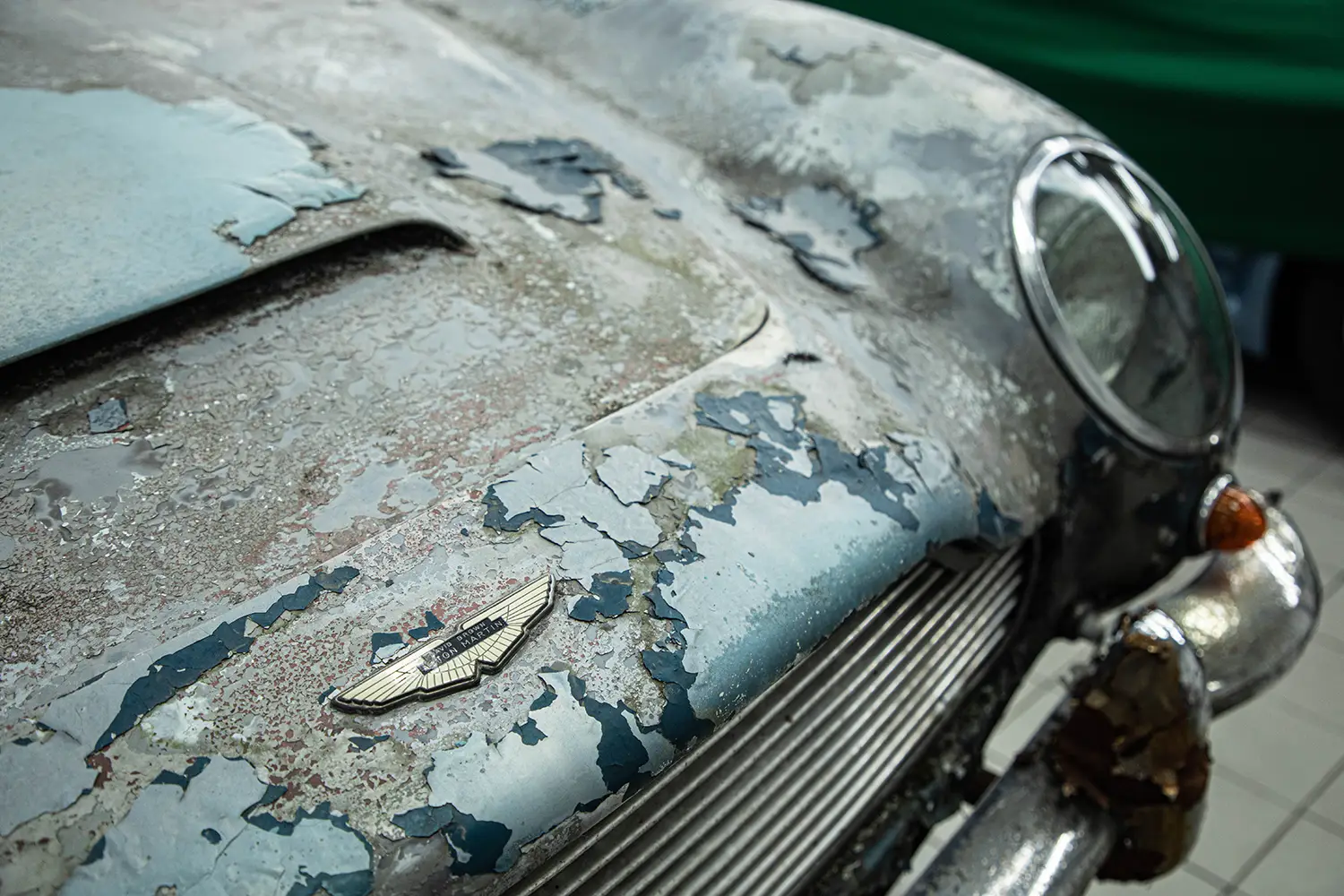 Aston Martin DB5 restoration