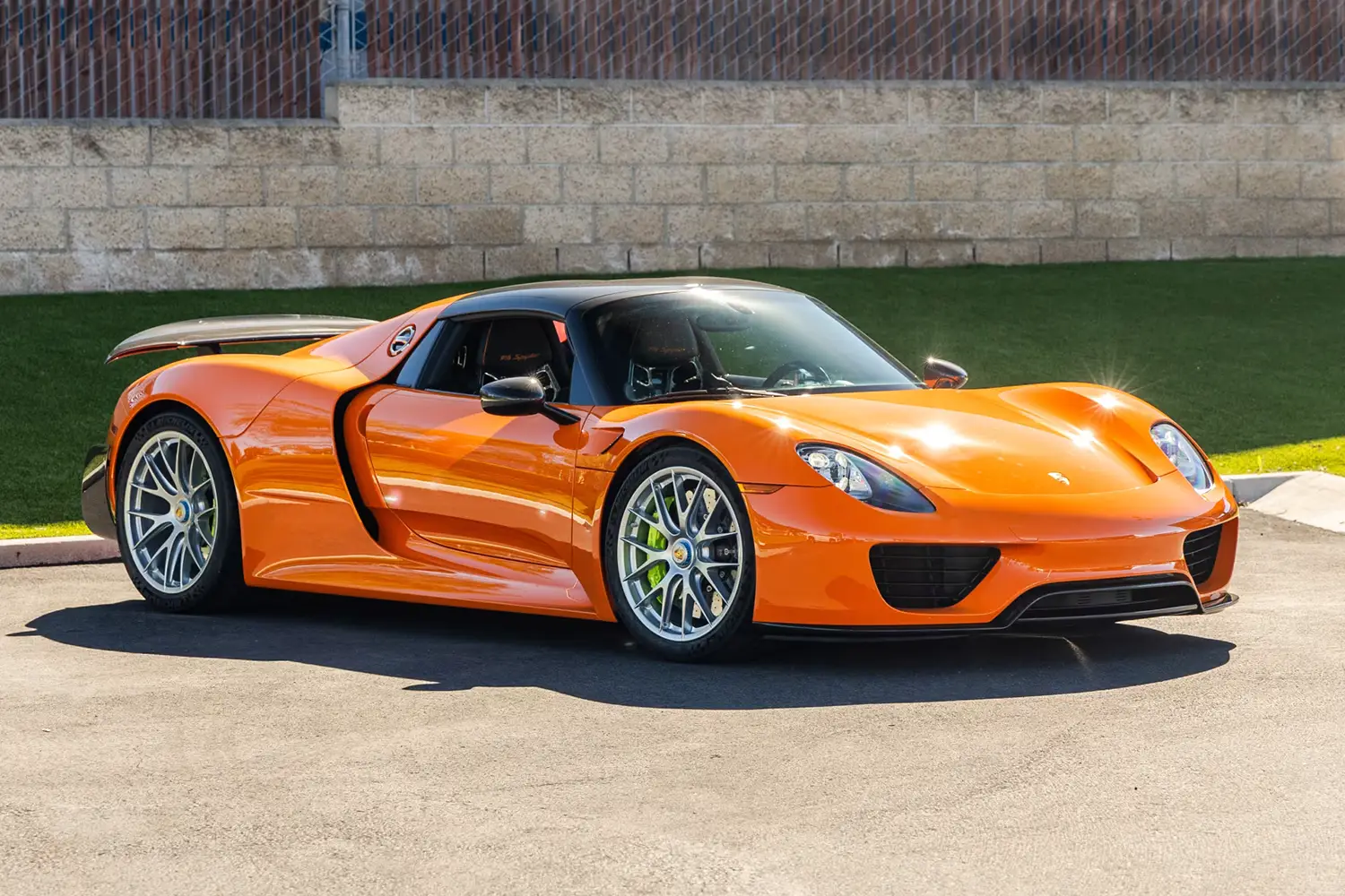 2015 Porsche 918 Spyder 2015 Porsche 918 Spyder