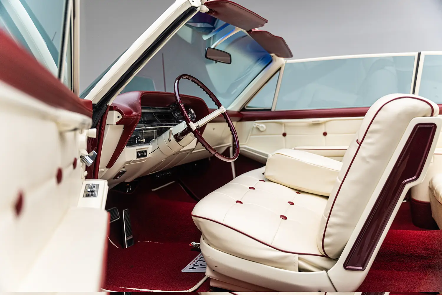 Häagen-Dazs 1963 Cadillac Convertible Häagen-Dazs 1963 Cadillac Convertible