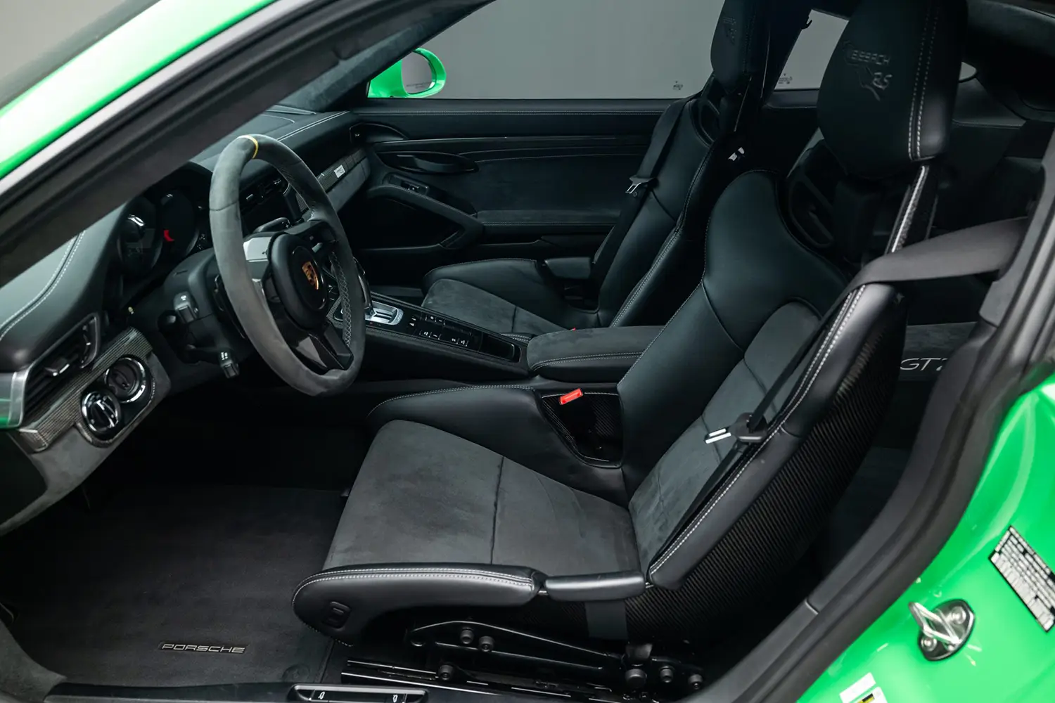 2018 Porsche 911 GT2 RS Weissach 2018 Porsche 911 GT2 RS Weissach