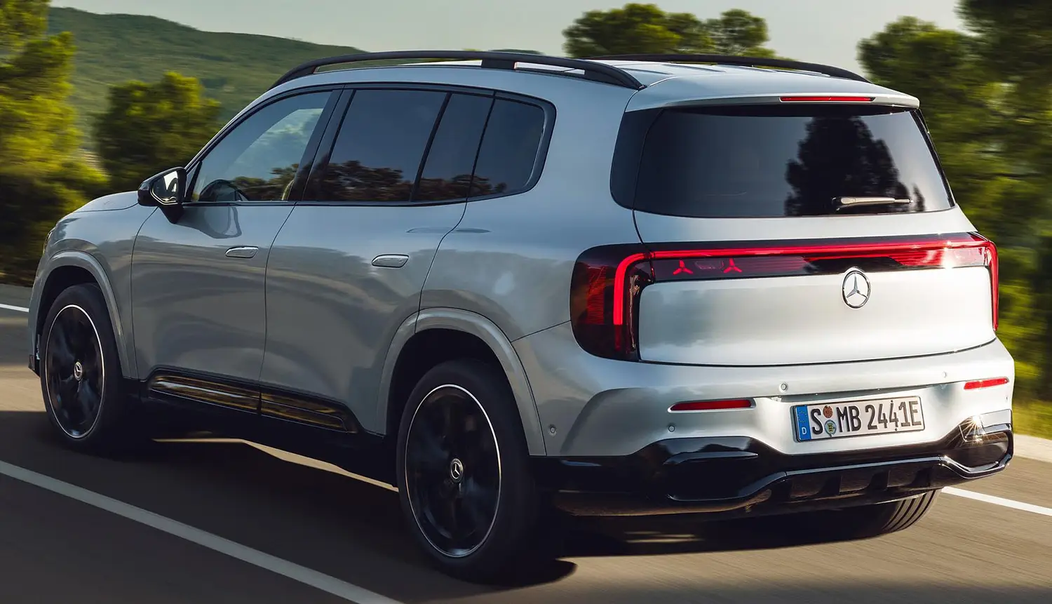 2027 Mercedes-Benz GLB