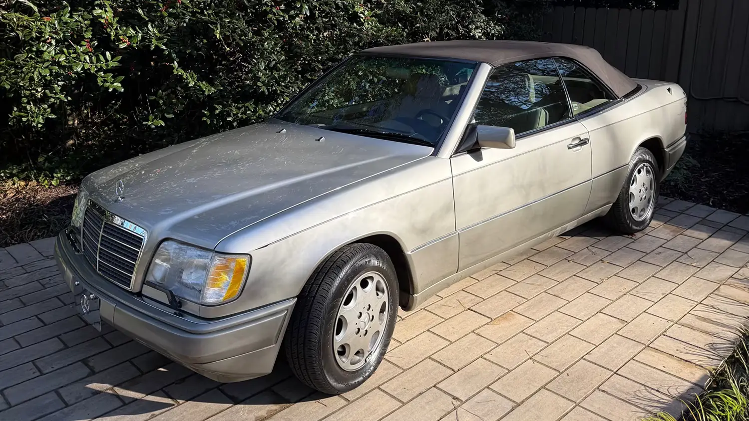 1994 Mercedes-Benz E320 Convertible