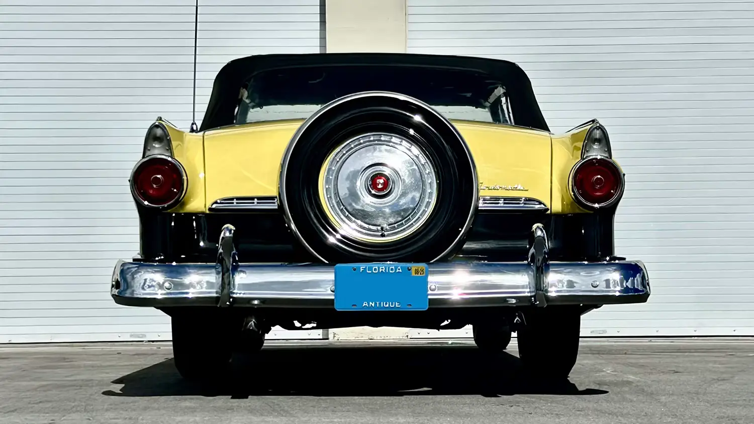 1955 Ford Fairlane Sunliner