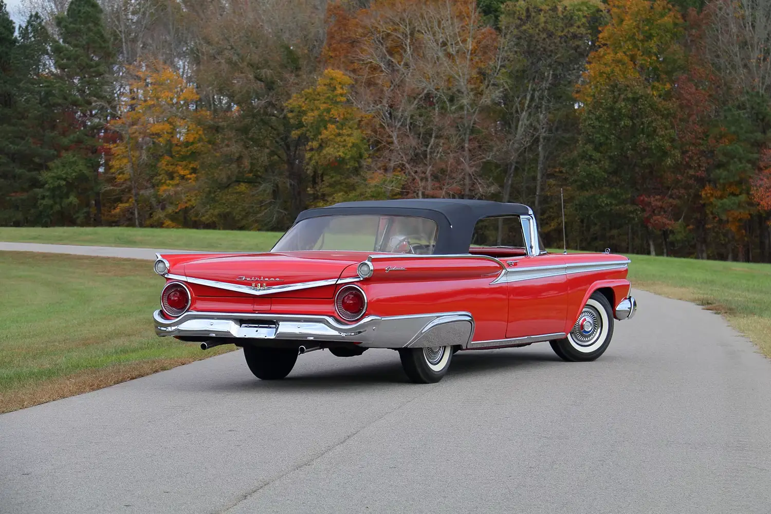 1959 Ford Fairlane 500 Galaxie Sunliner